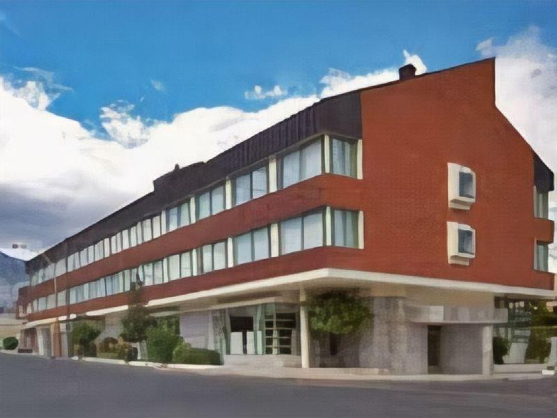 Hotel Tehuelche Ескель Екстер'єр фото