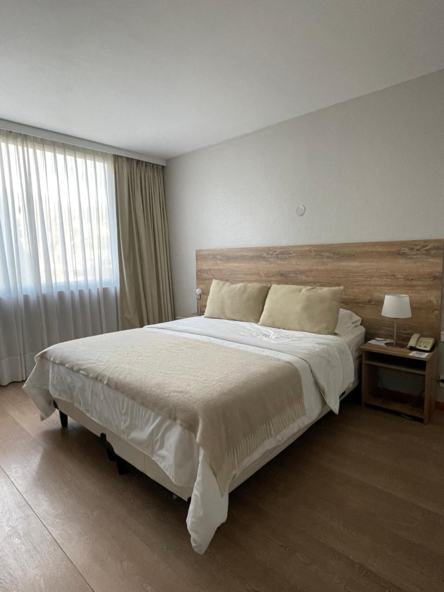 Hotel Tehuelche Ескель Екстер'єр фото