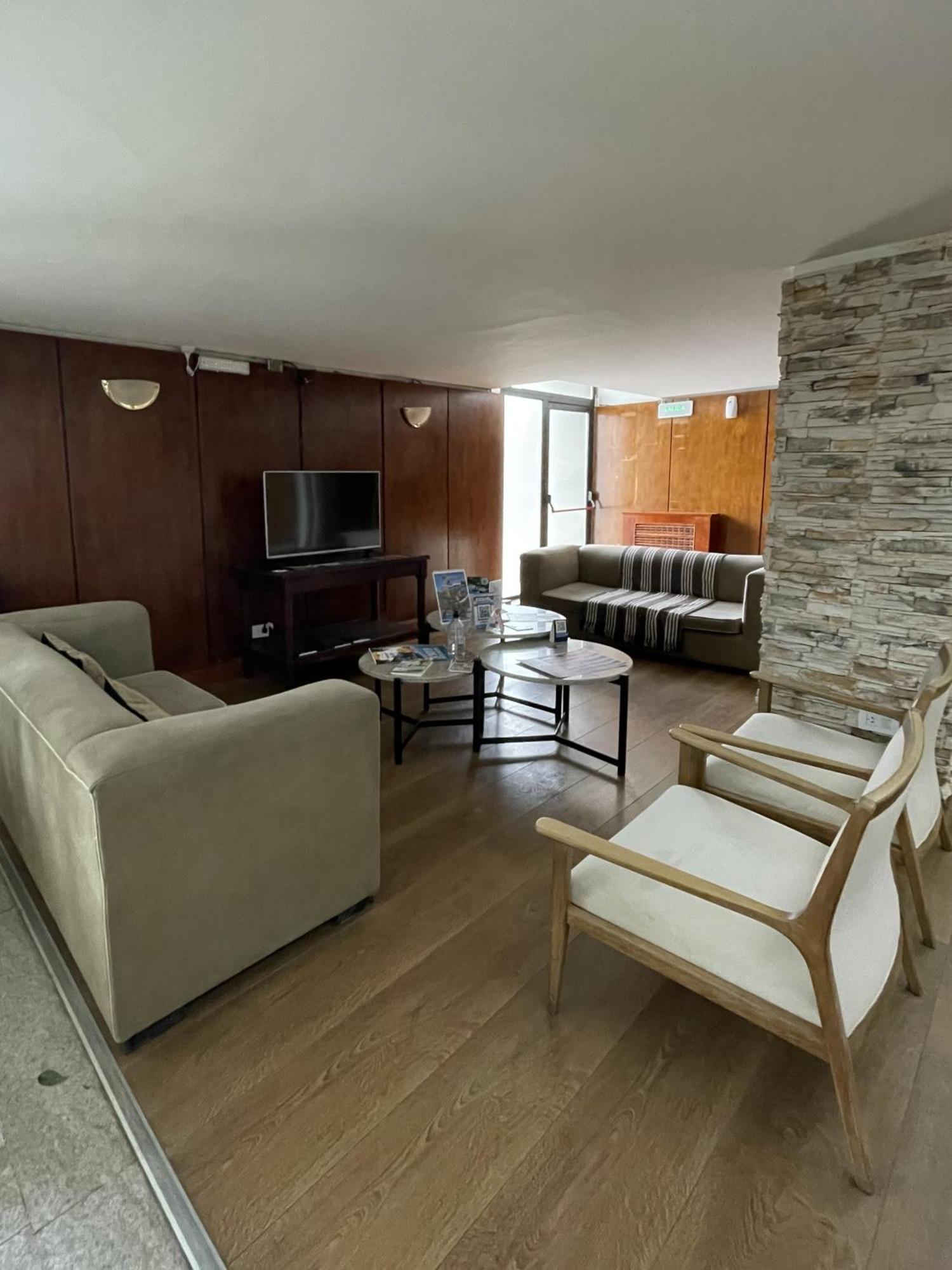 Hotel Tehuelche Ескель Екстер'єр фото