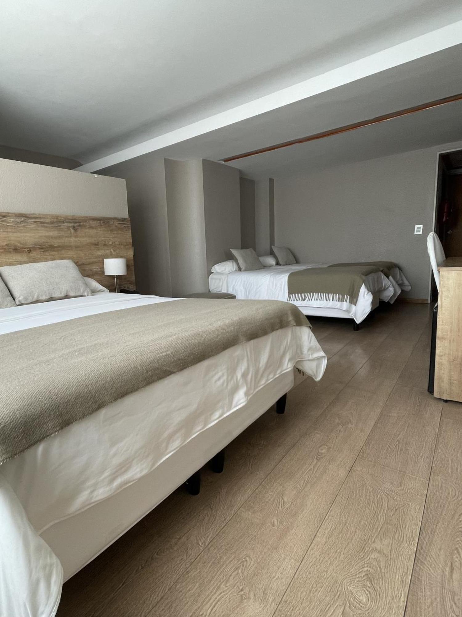 Hotel Tehuelche Ескель Екстер'єр фото