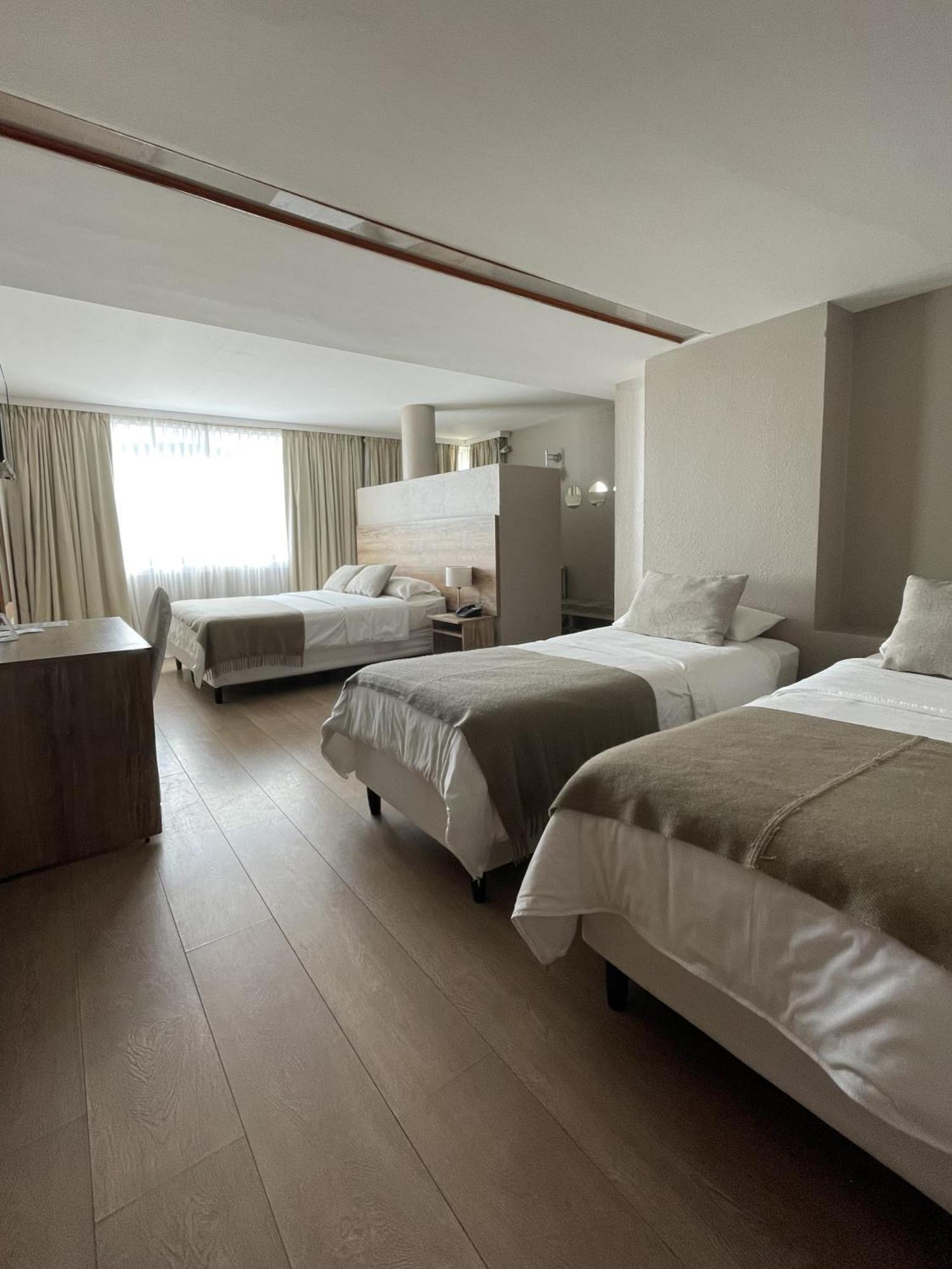 Hotel Tehuelche Ескель Екстер'єр фото