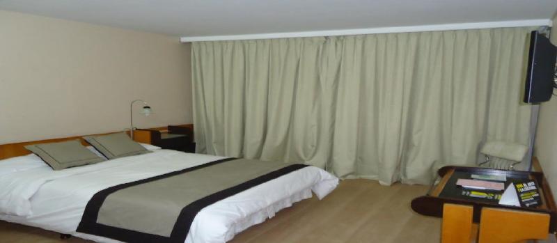 Hotel Tehuelche Ескель Екстер'єр фото